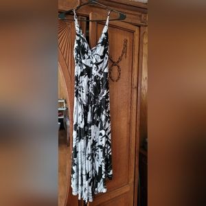 3/$30 Jams World dress black white maxi adjustable straps lightweight size M